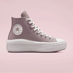 Converse Women’s Size 5 Purple High Top Platform Sneakers